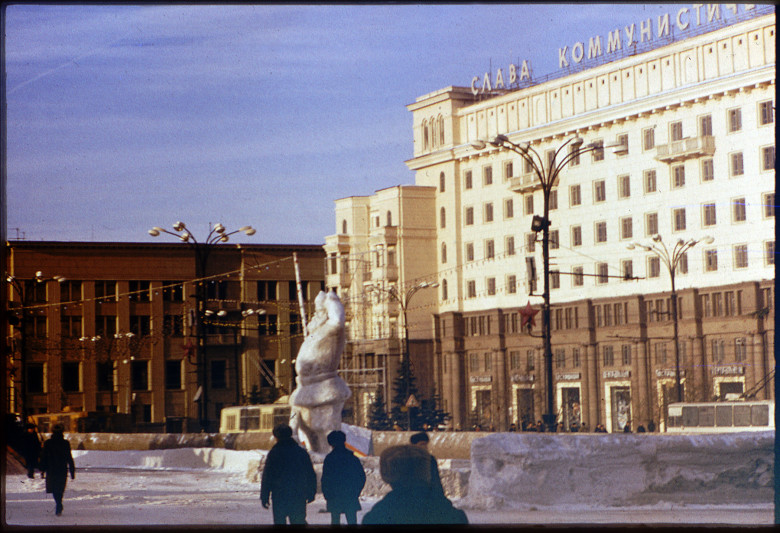 1974 г. Площадь революции.