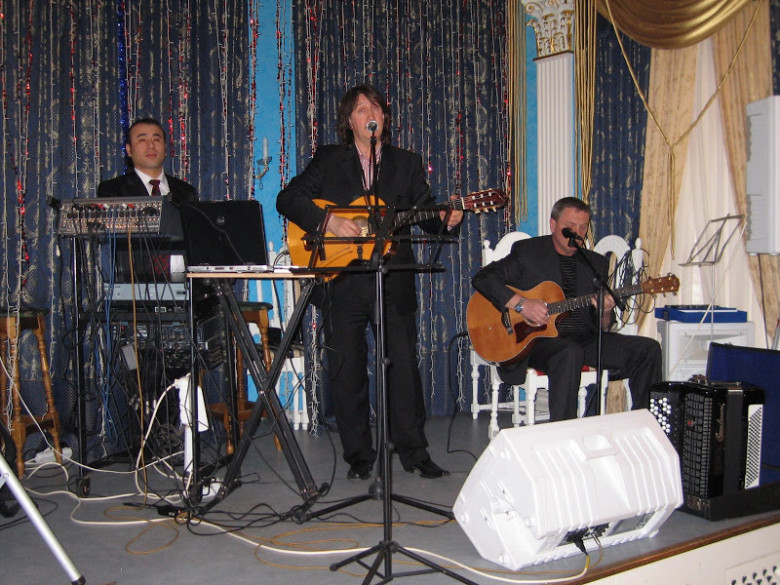 Юбилей однополчанина В.Стома.2007 год.