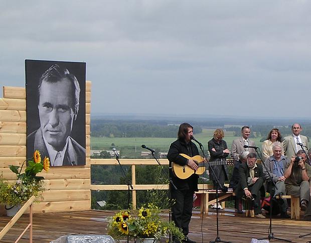 с. Сростки 2004 год.