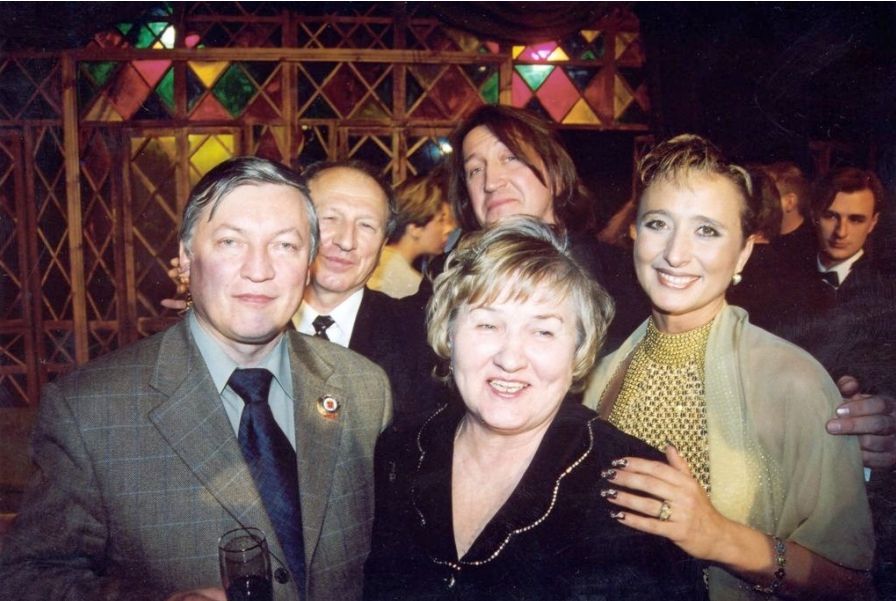Первая премия "Светлое прошлое" - 2005 г.