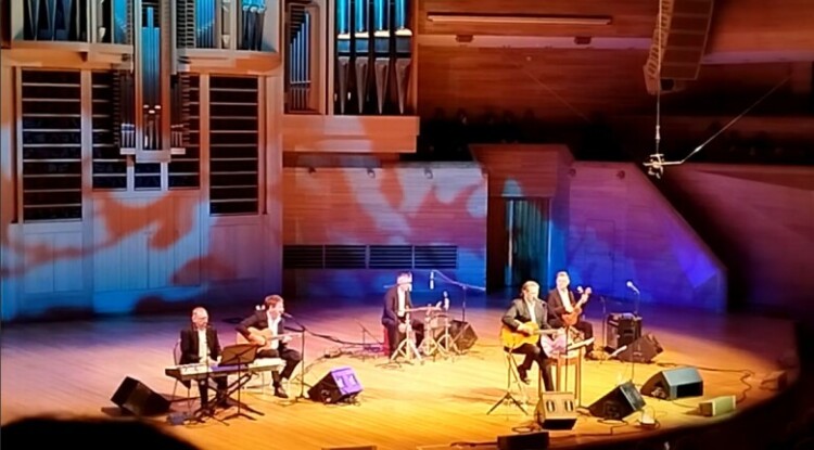 непраздничные вещи